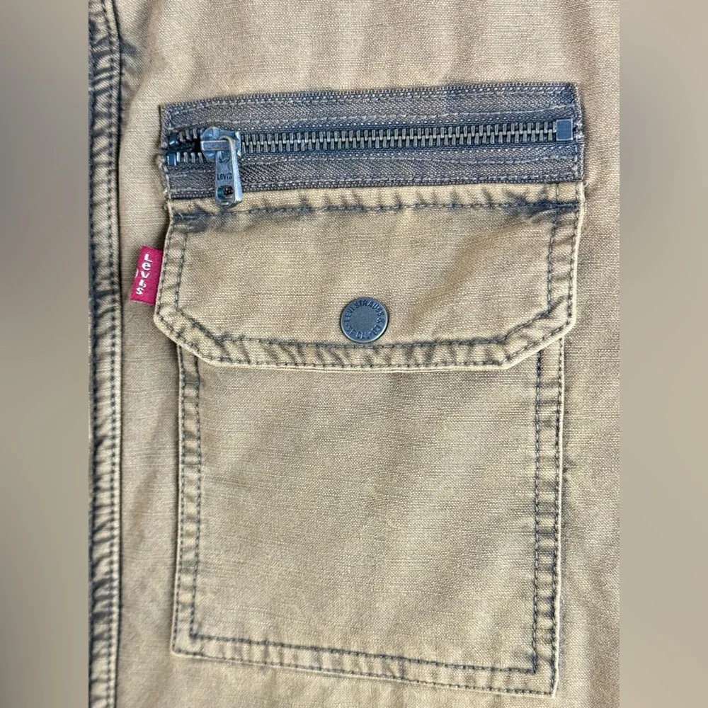 Levi's Men's Canvas Full-Zip Five-Pocket Khaki Trucker Jacket, Size Medium - Picture 3 of 15